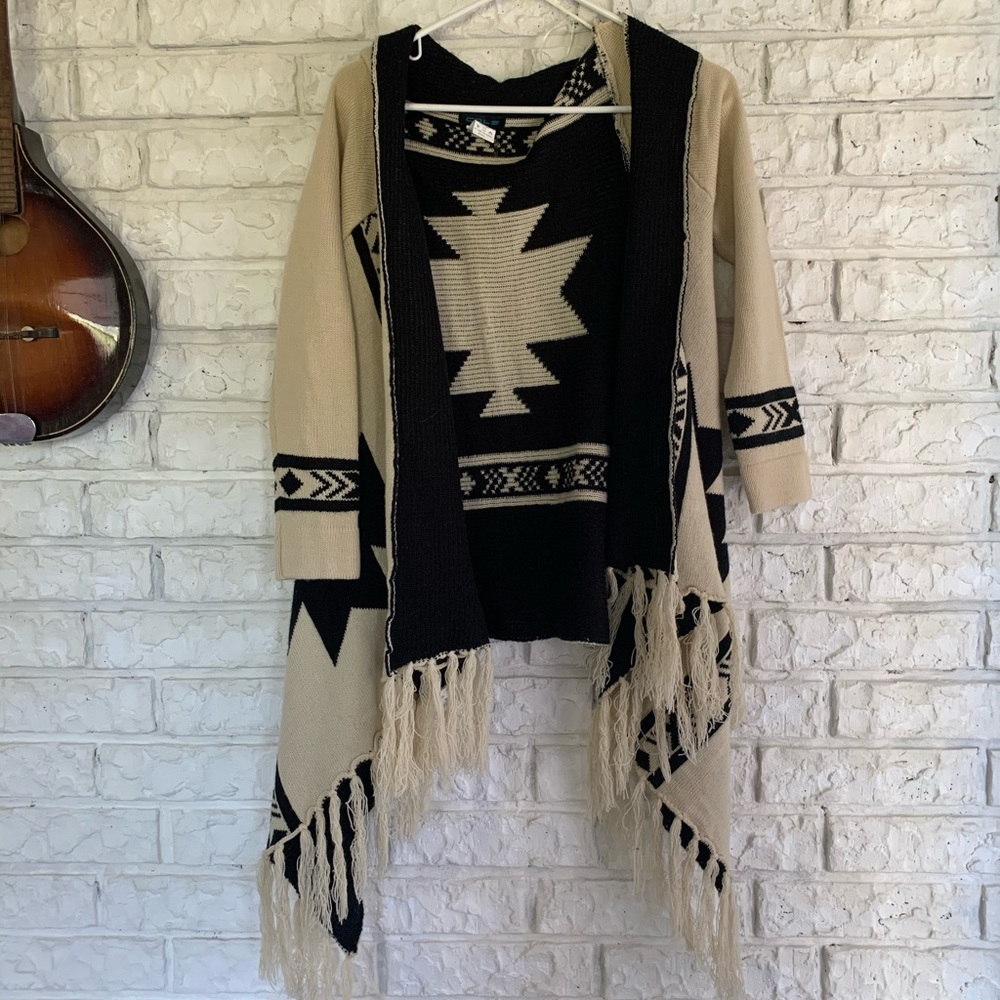 Comfy cardigan, good material